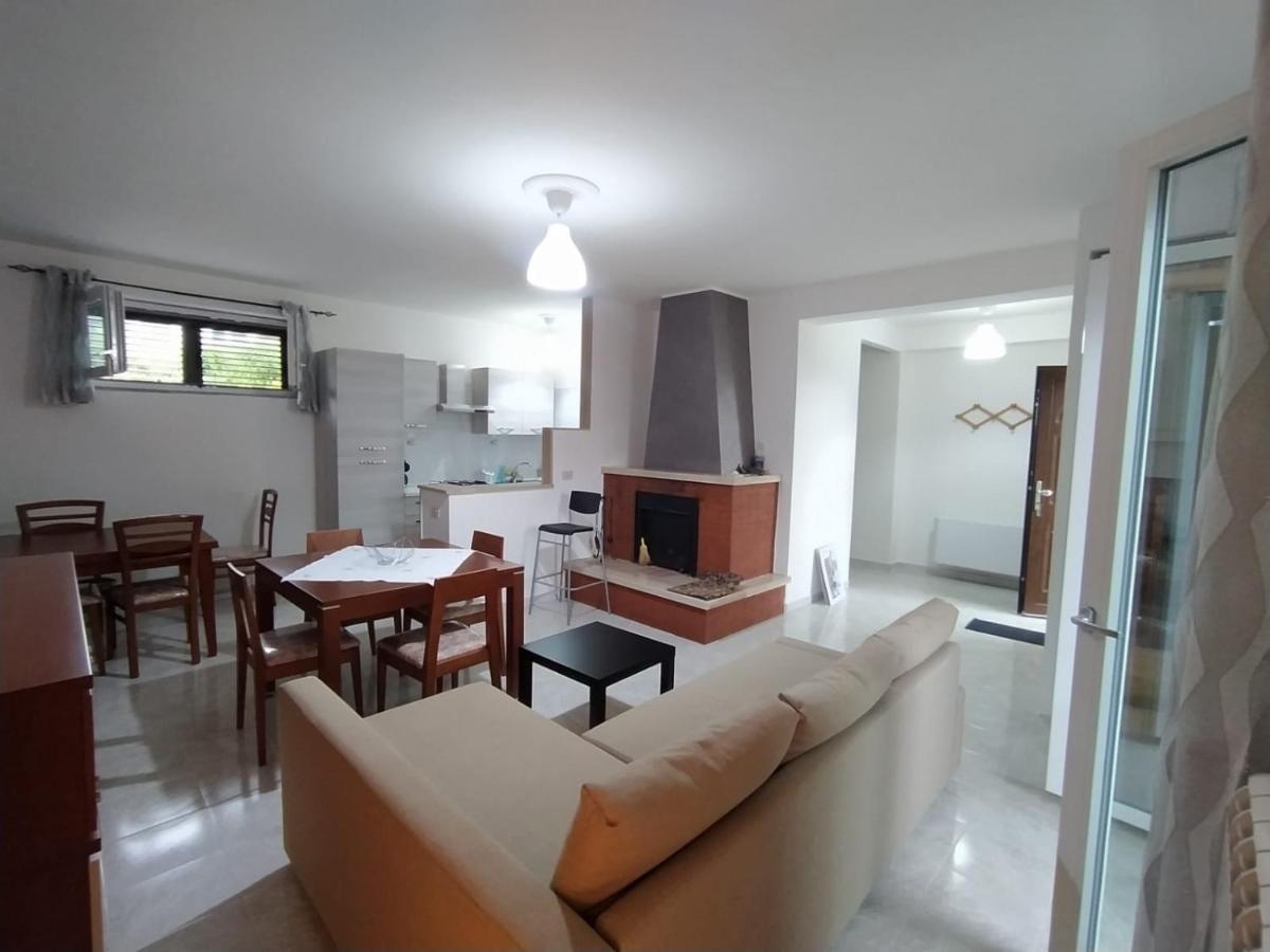 Apartmán Casa Degli Ulivi Con Parcheggio Privato Muro Lucano Exteriér fotografie
